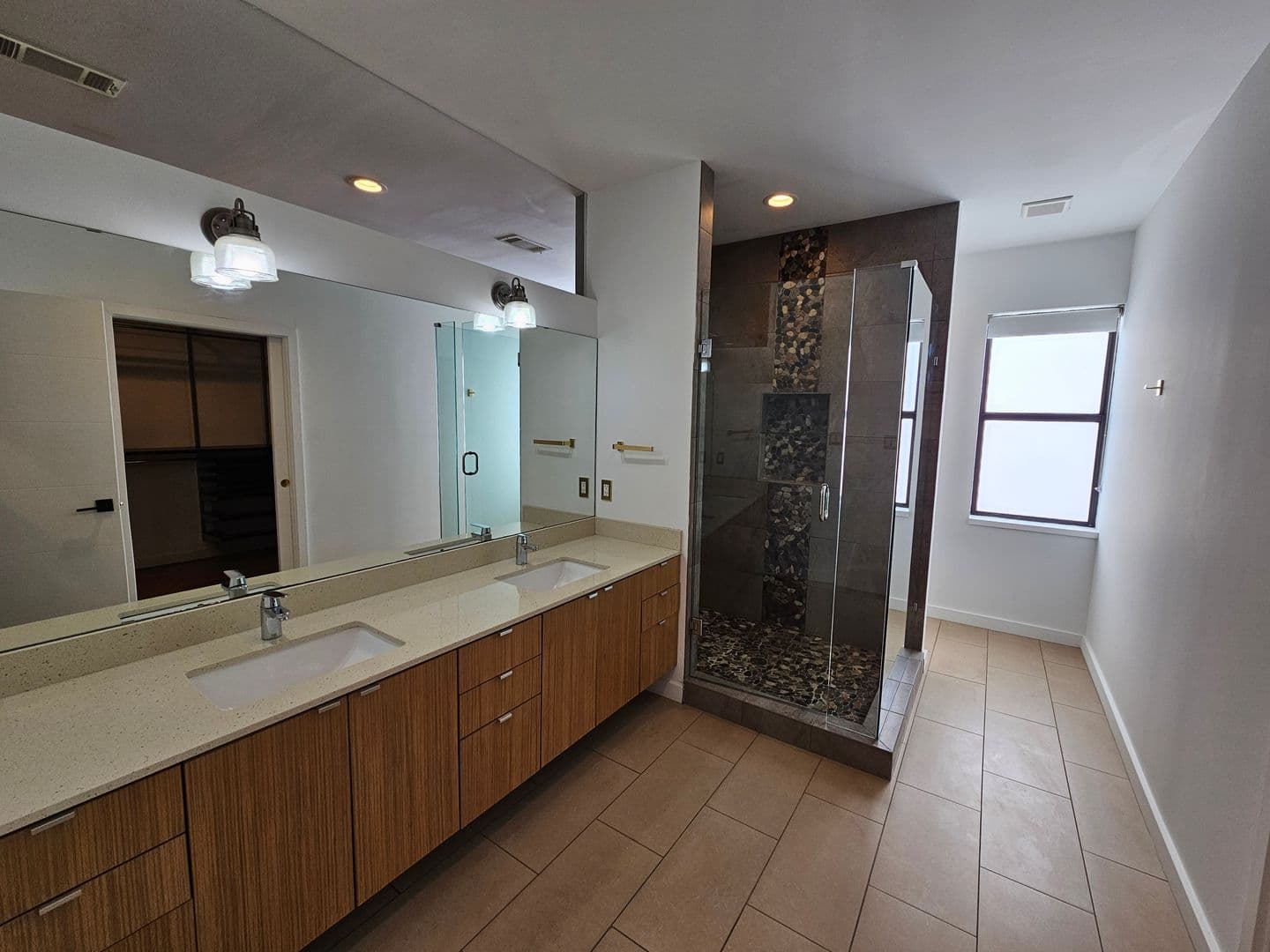 Dallas House: 4215 Roseland Ave.