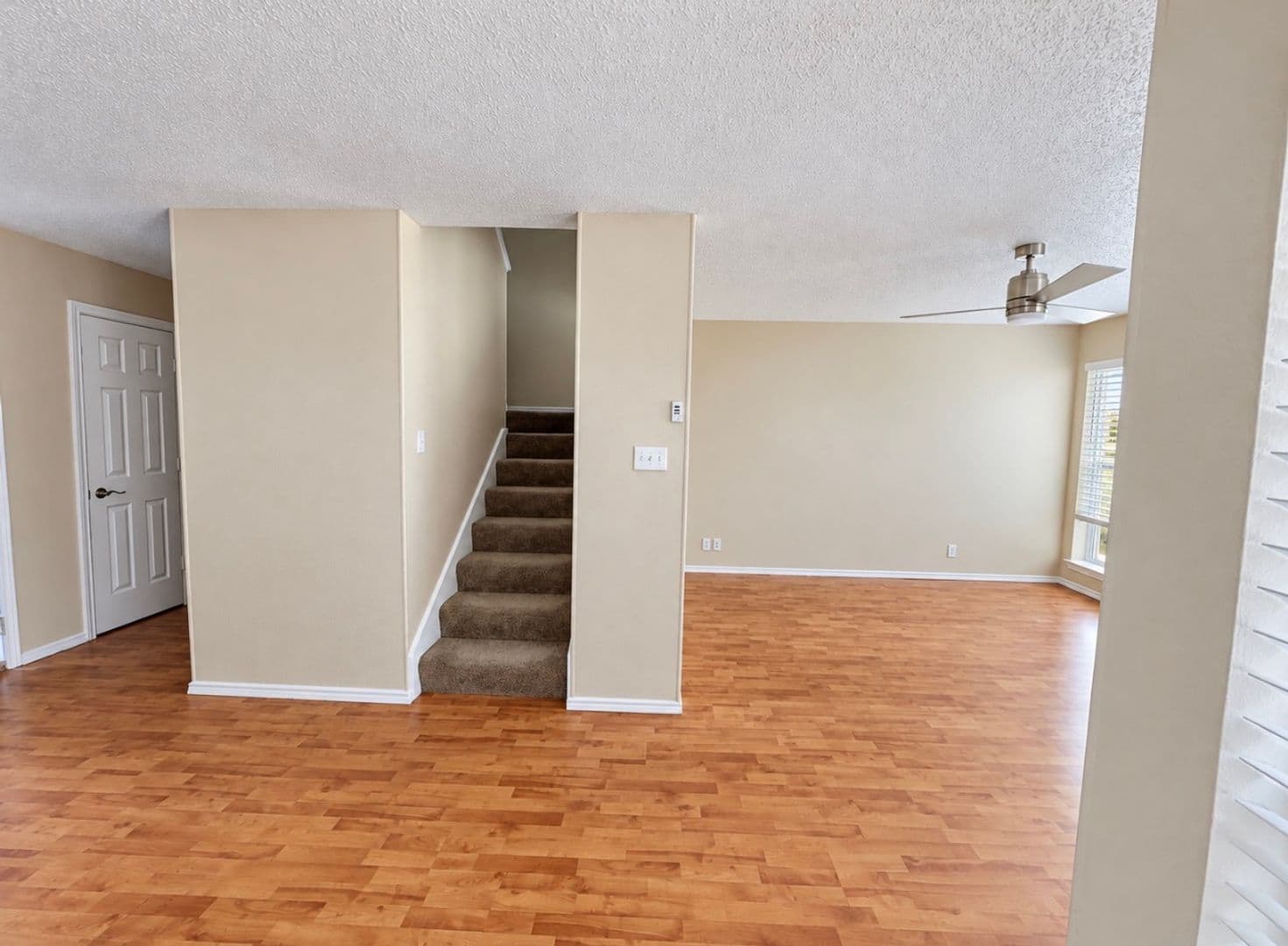 Addison Condo: 4067 Beltway Drive #140
