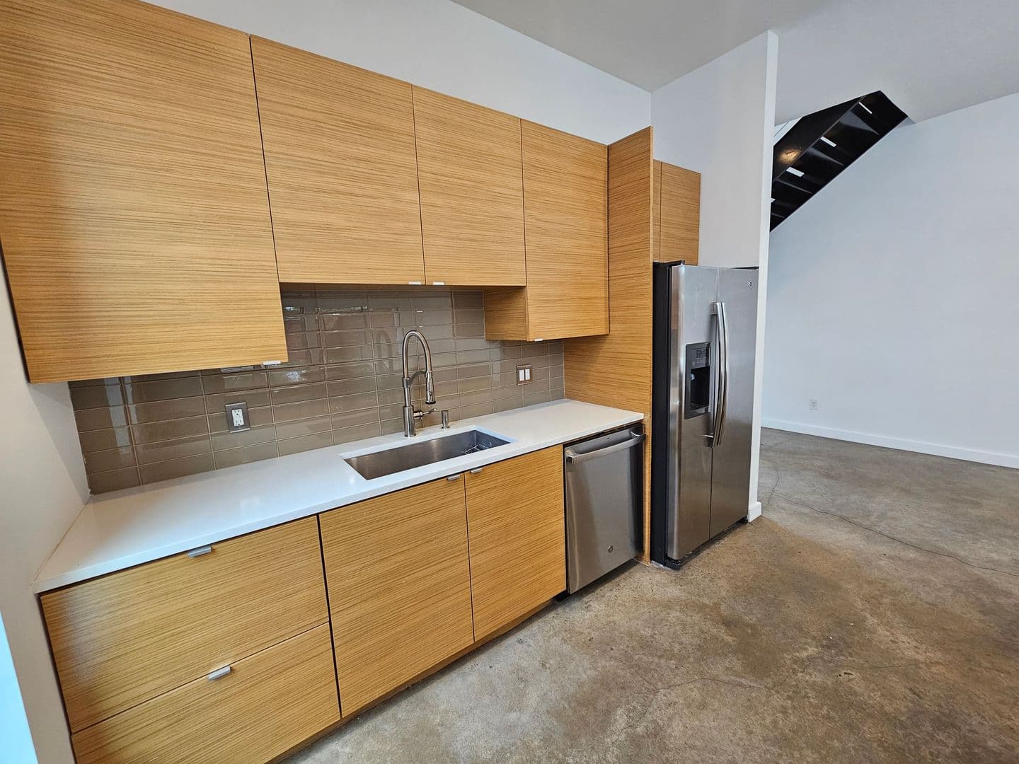 Dallas House: 4215 Roseland Ave.