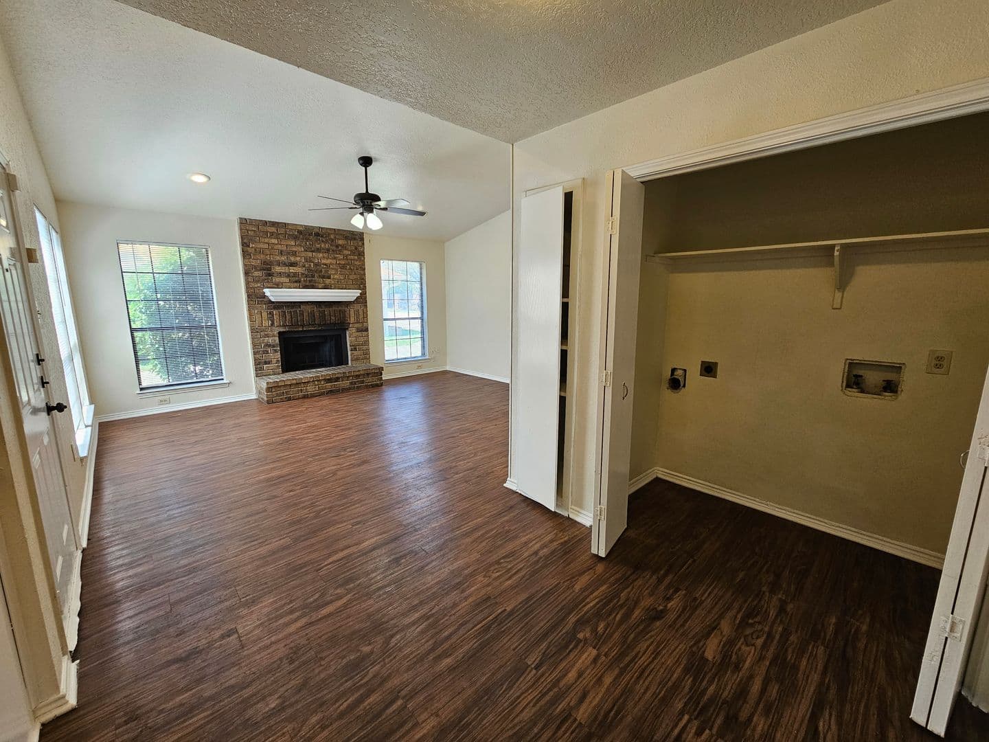 Irving Apartment: 3125 Tudor Lane