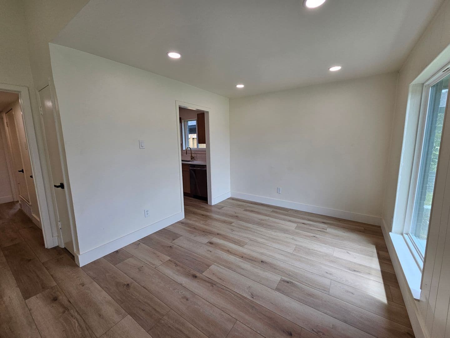 Plano Townhome: 1725 R Avenue