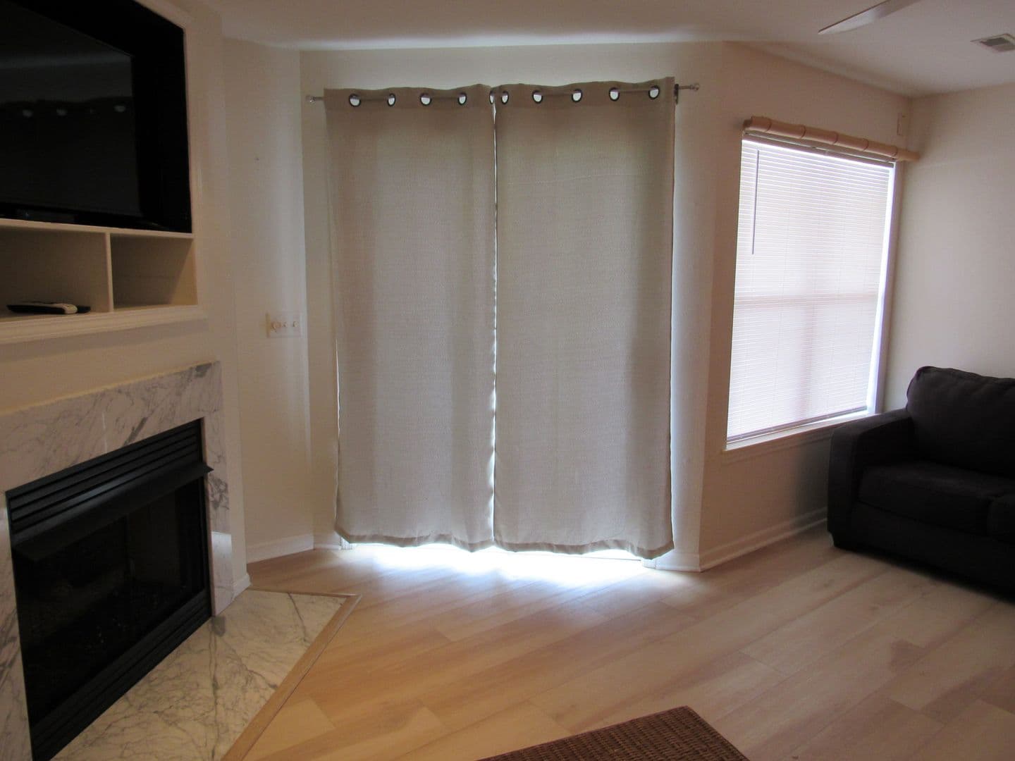 Kaiser Condo: 549 Park Place Dr. 1E