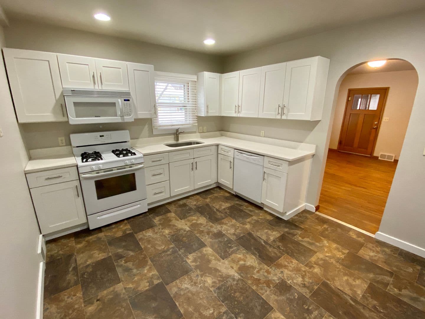 Sioux Falls House: 921 S. Sherman Ave.