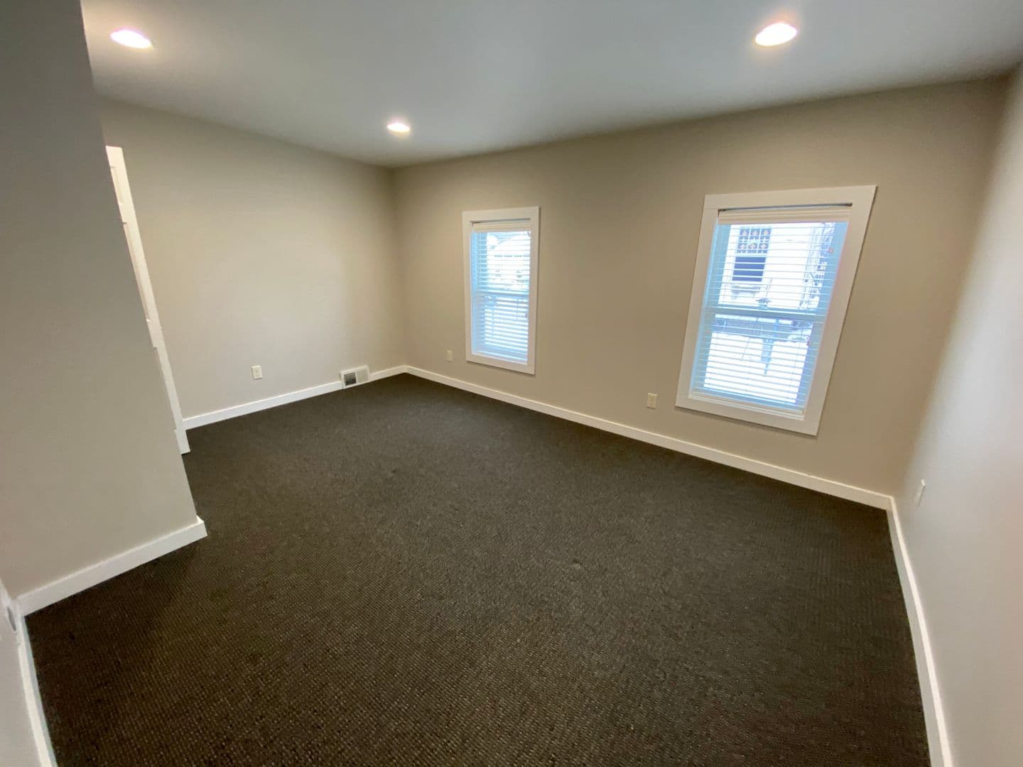 Sioux Falls House: 921 S. Sherman Ave.