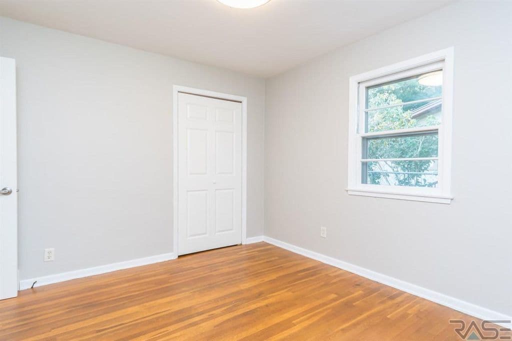 Sioux Falls House: 3013 S. 5th Ave.