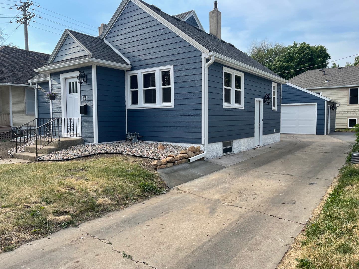 Sioux Falls House: 821 W. 22nd St