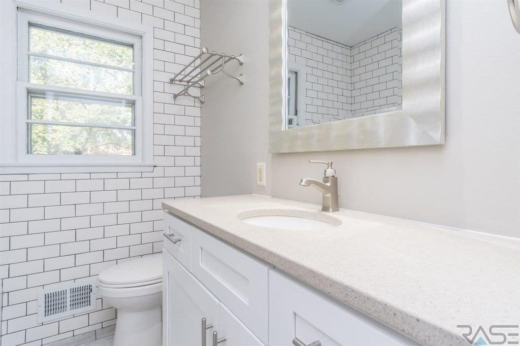 Sioux Falls House: 3013 S. 5th Ave.