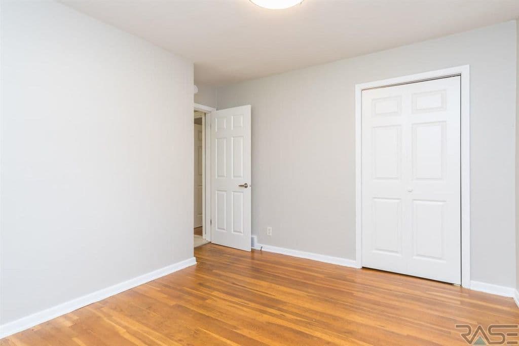Sioux Falls House: 3013 S. 5th Ave.