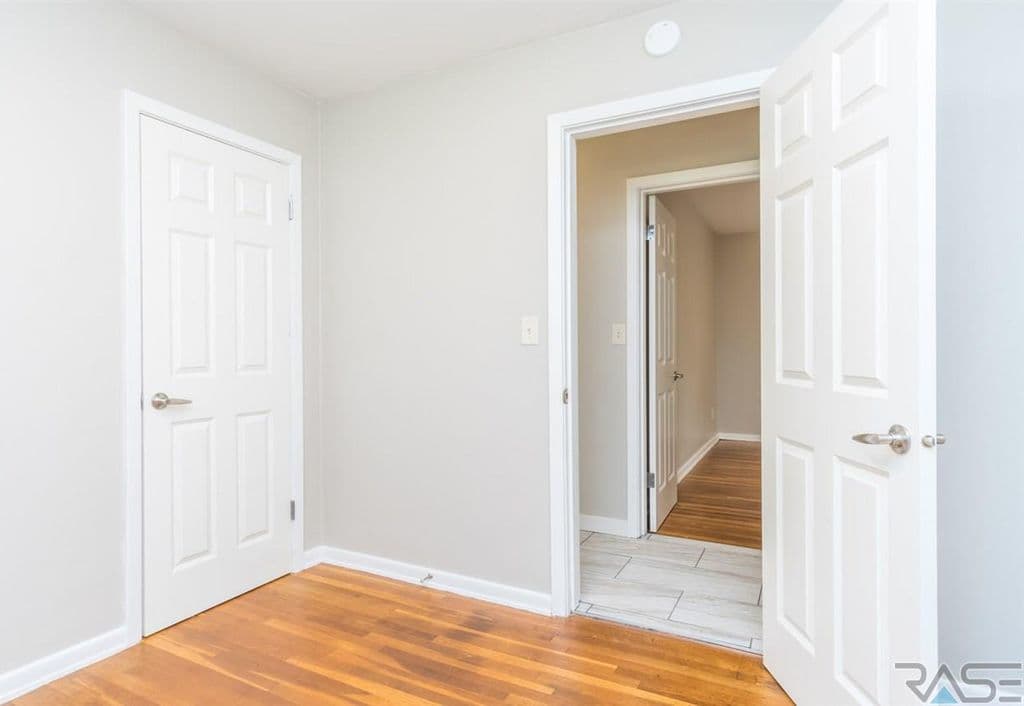 Sioux Falls House: 3013 S. 5th Ave.