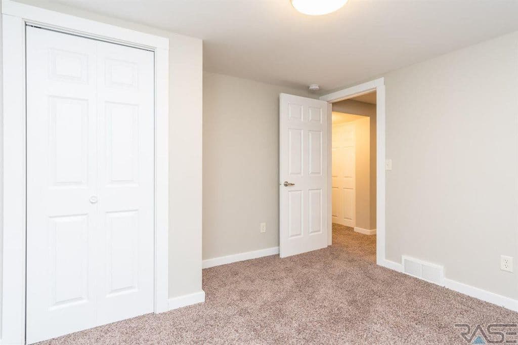 Sioux Falls House: 3013 S. 5th Ave.