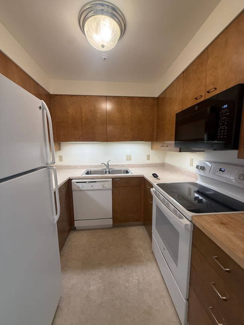 Sioux Falls Apartment: 112 W 17th Street