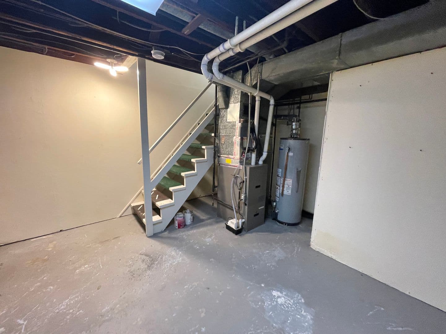 Sioux Falls Apartment: 2003 W. 33rd st.