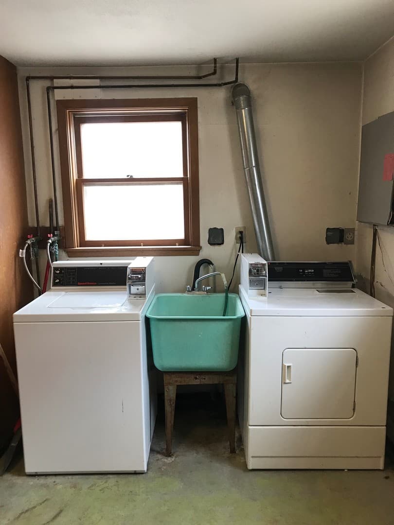 Sioux Falls Apartment: 301 W. 21st st.