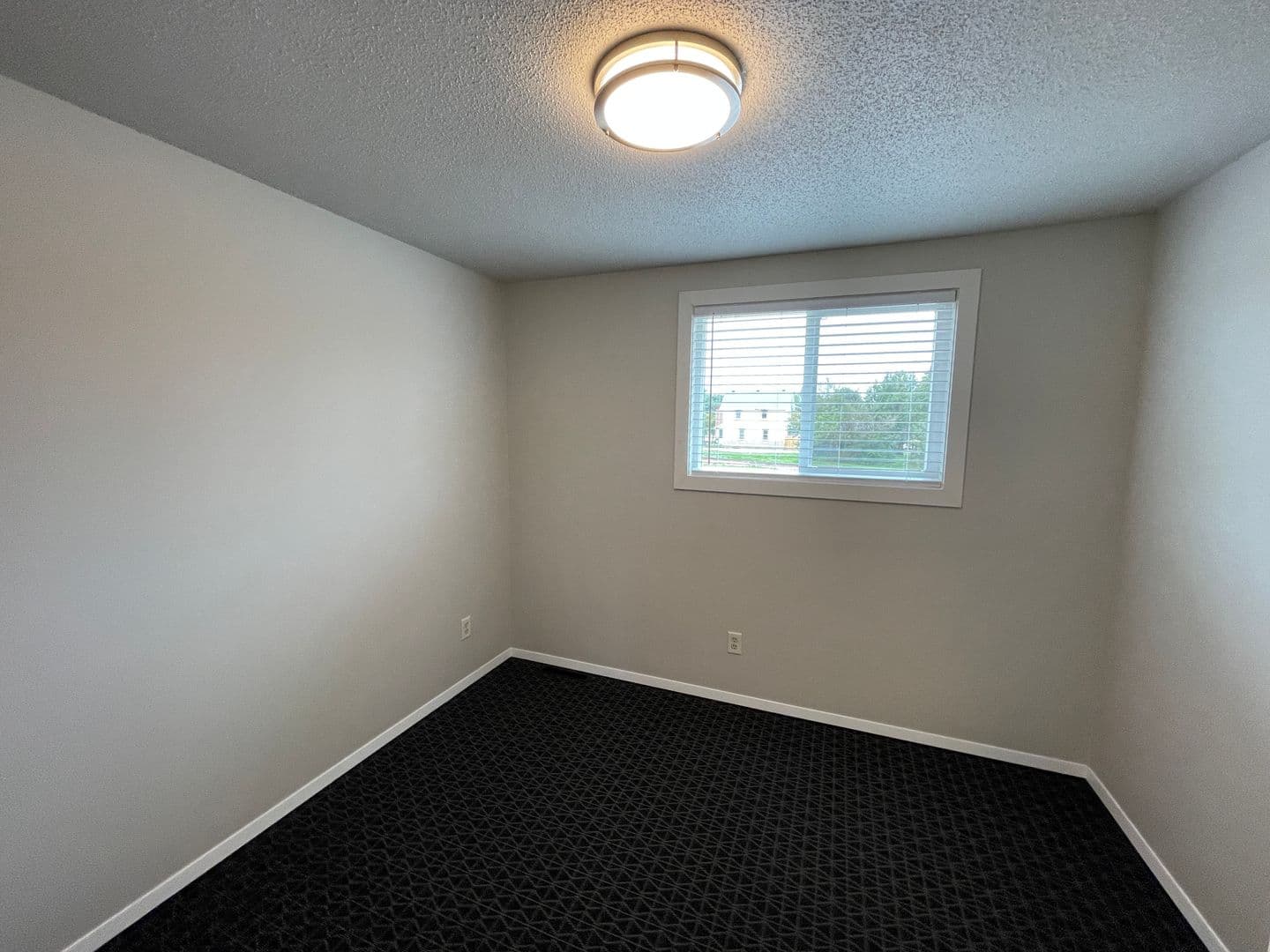 Sioux Falls House: 514 S 5th Ave