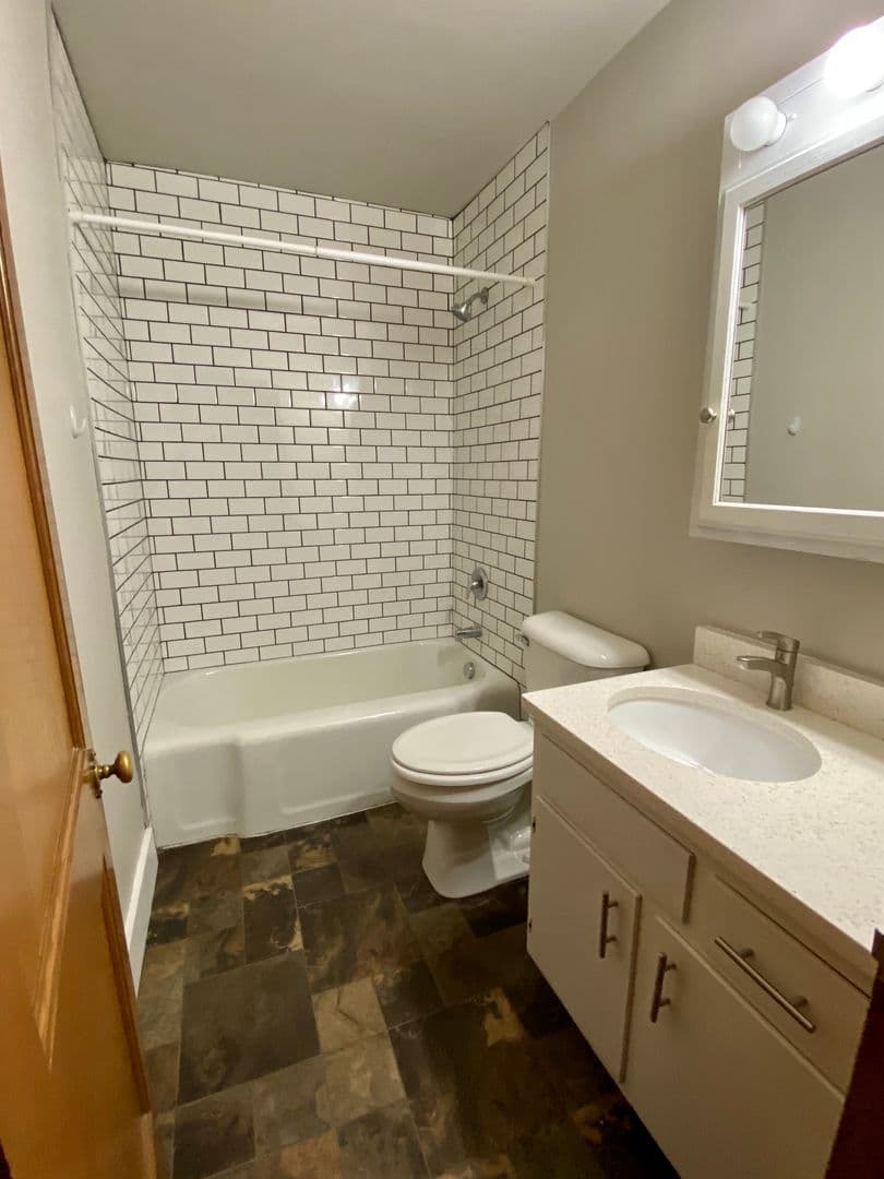 Sioux Falls House: 921 S. Sherman Ave.