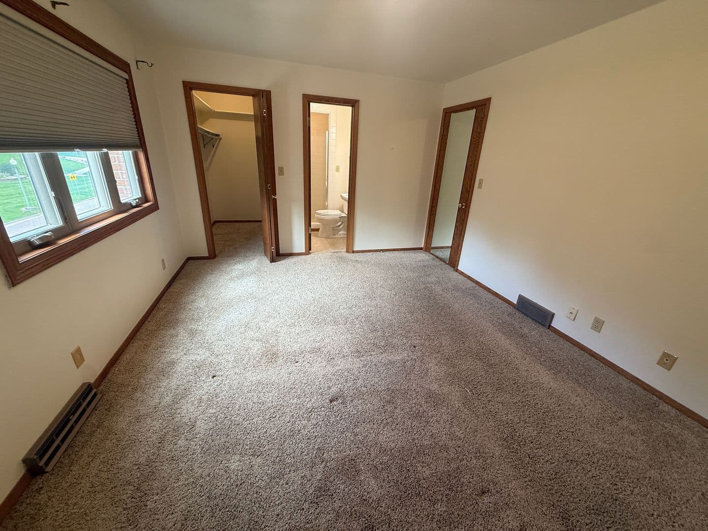 Sioux Falls Apartment: 112 W 17th Street