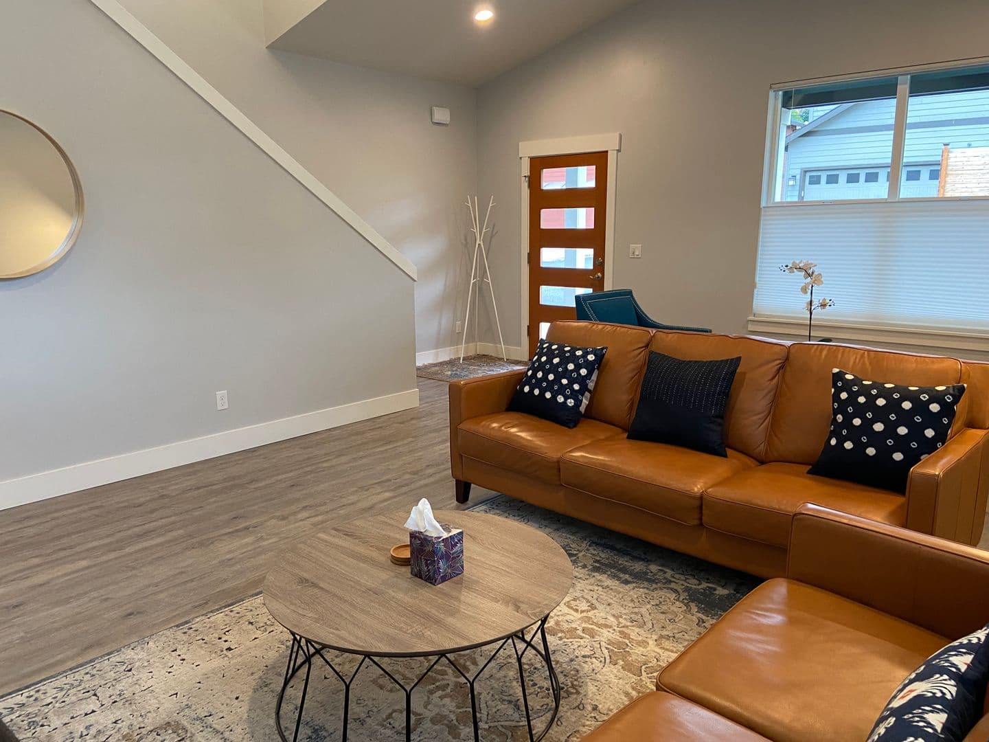 Hood River House: 1332 Wasco St