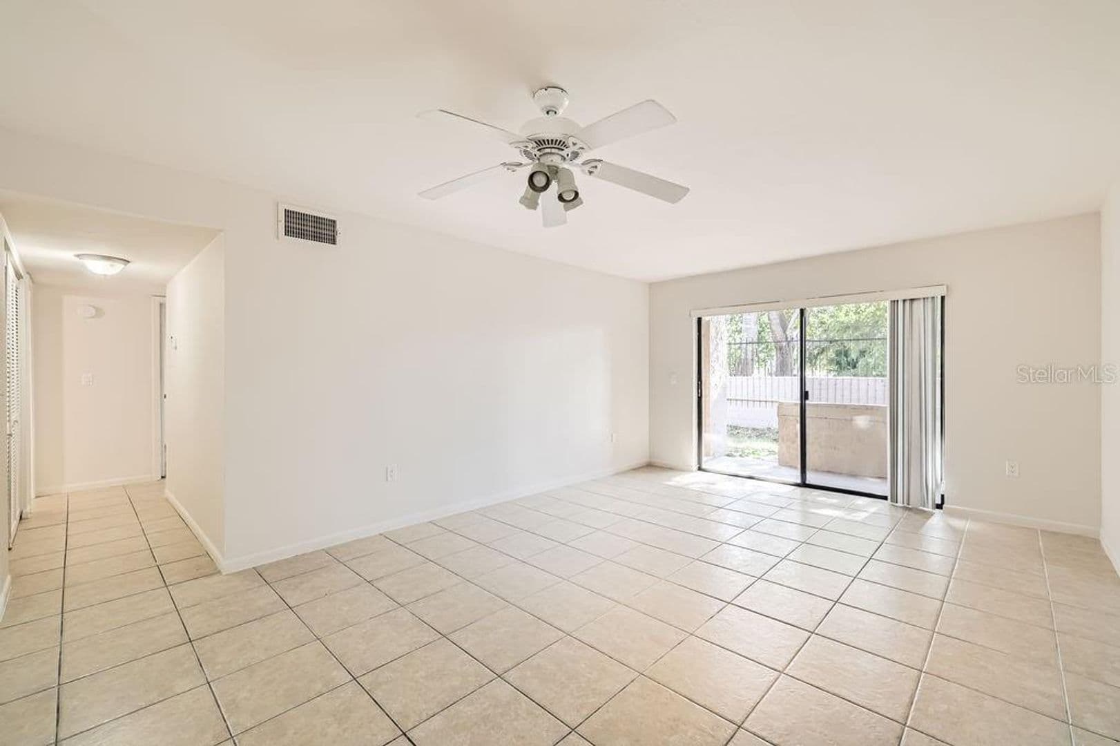 Orlando House: 5321 Vineland Rd. #C101