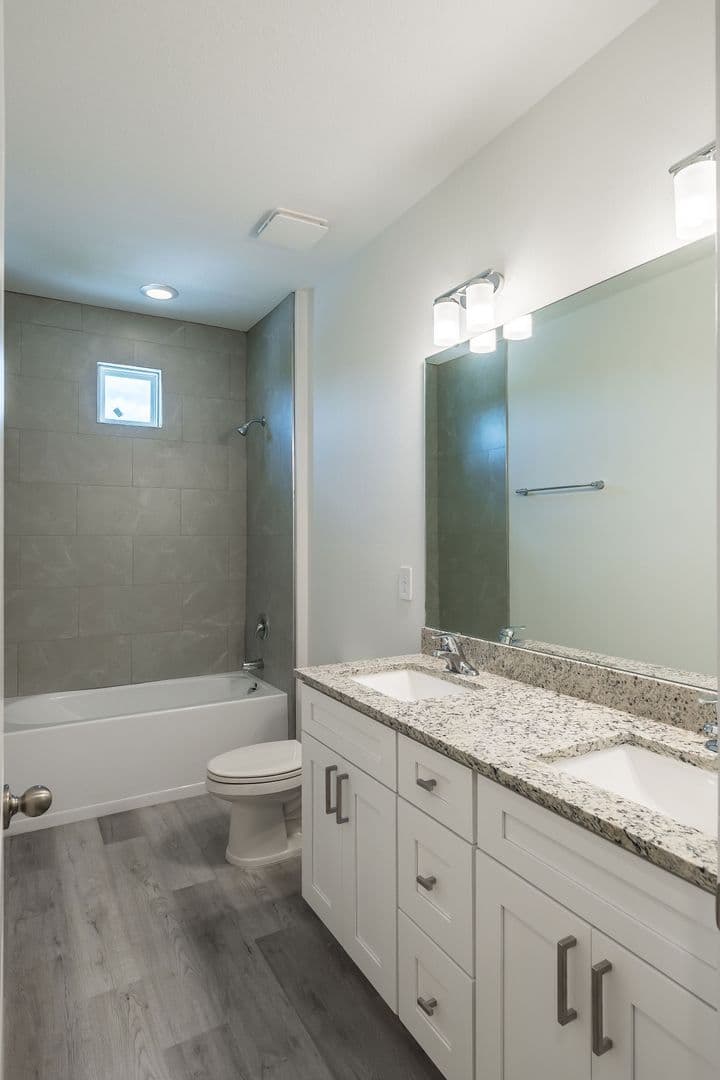 Orlando House: 5365 Vista Lago Dr