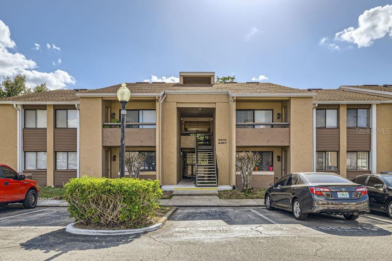Orlando House: 5321 Vineland Rd. #C101