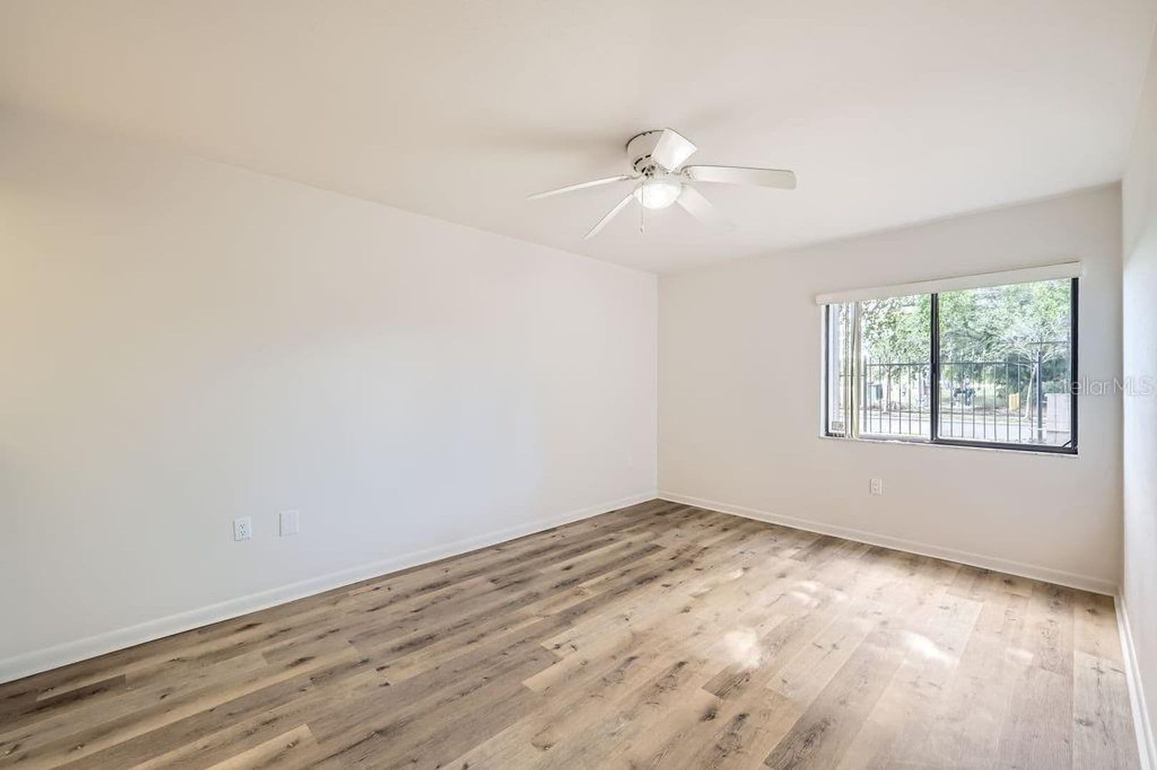 Orlando House: 5321 Vineland Rd. #C101