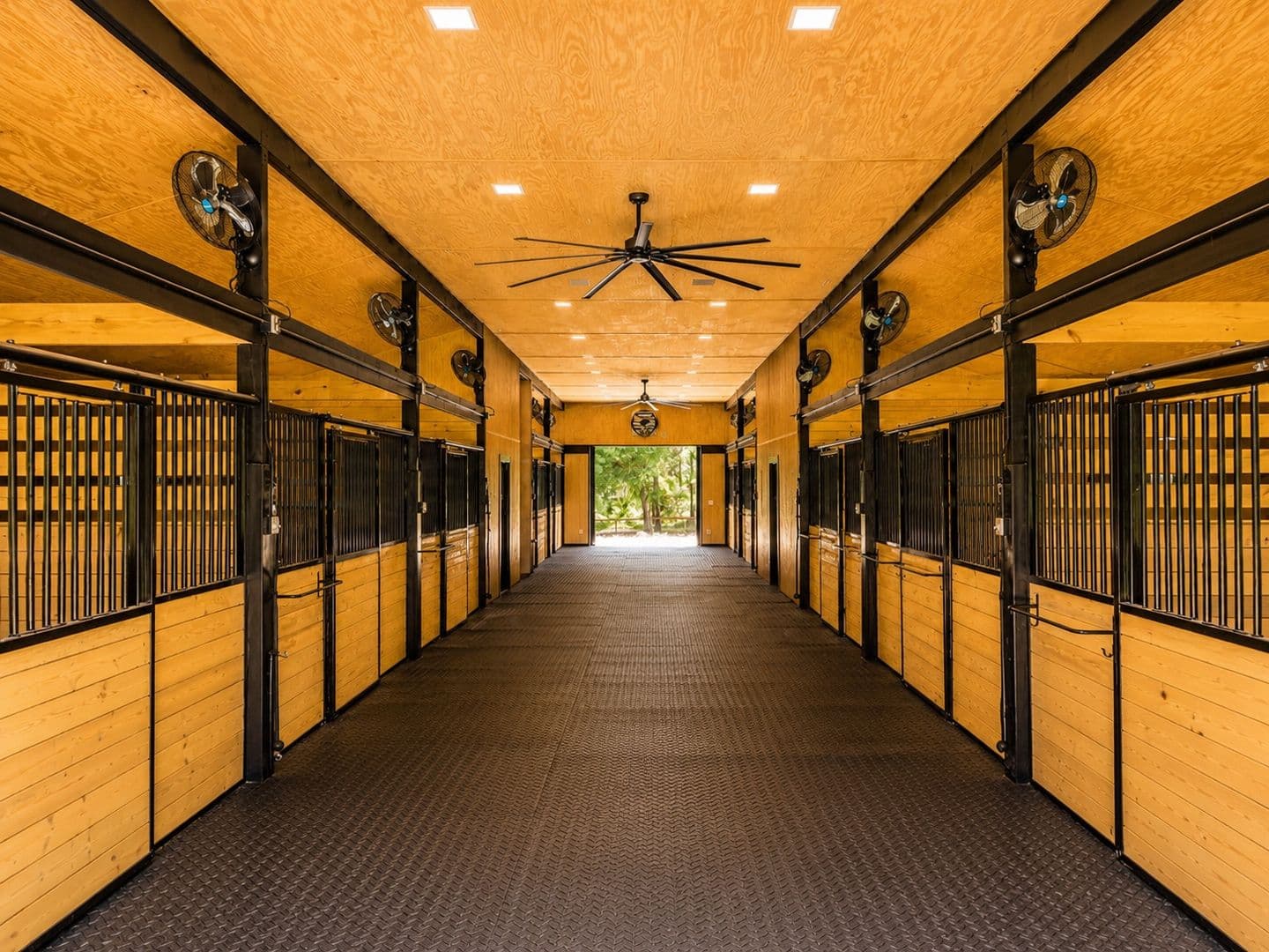OCALA House: 196 NW 100TH AVENUE