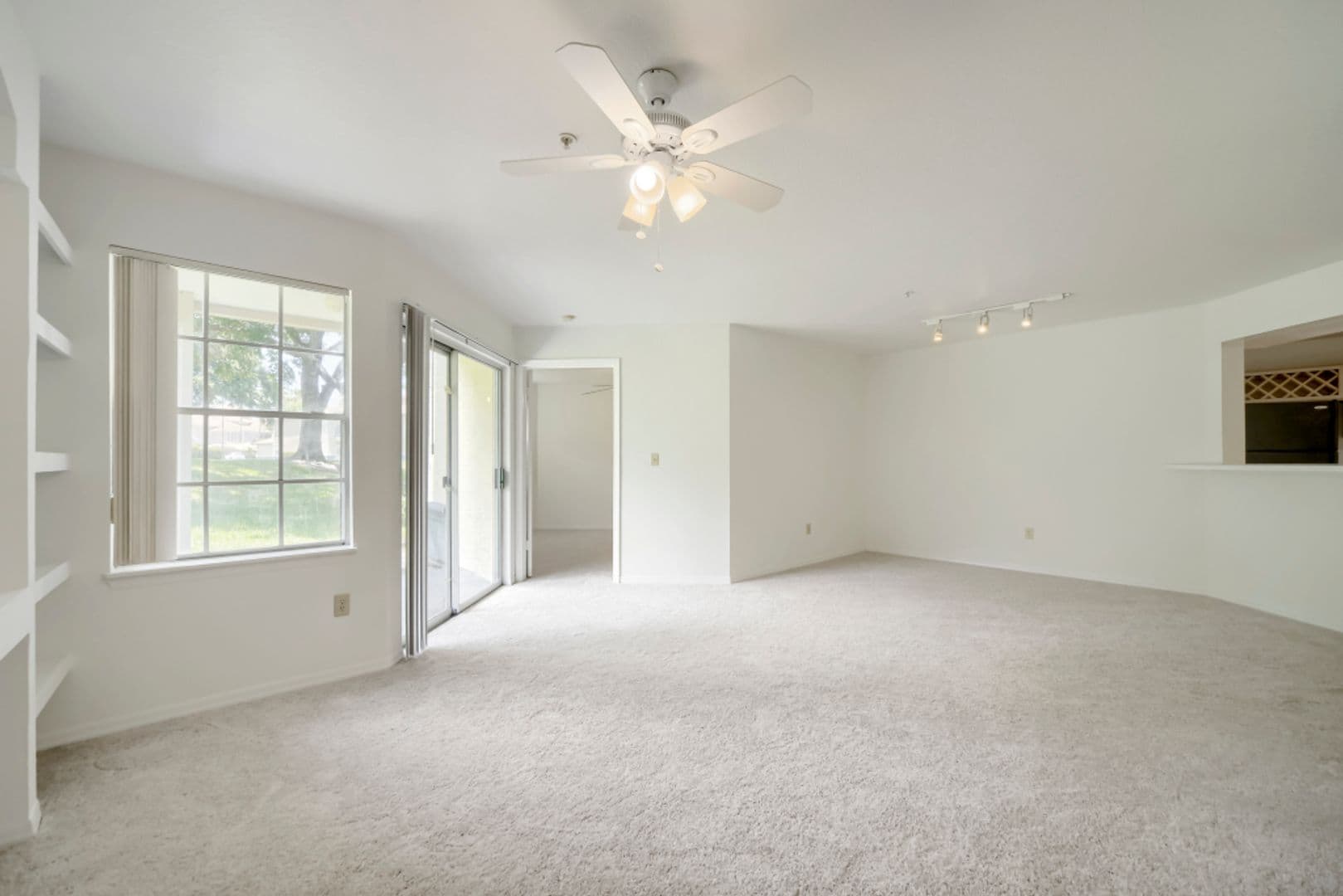 Orlando House: 7270 Westpointe Blvd