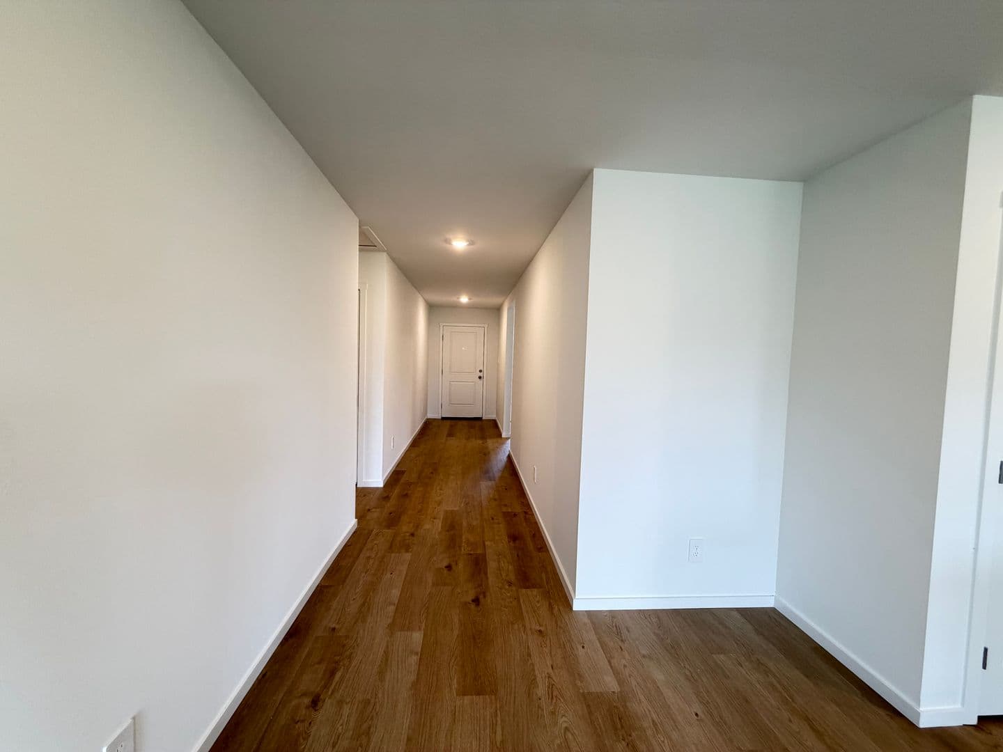 Lake Wales House: 563 Artemis Street