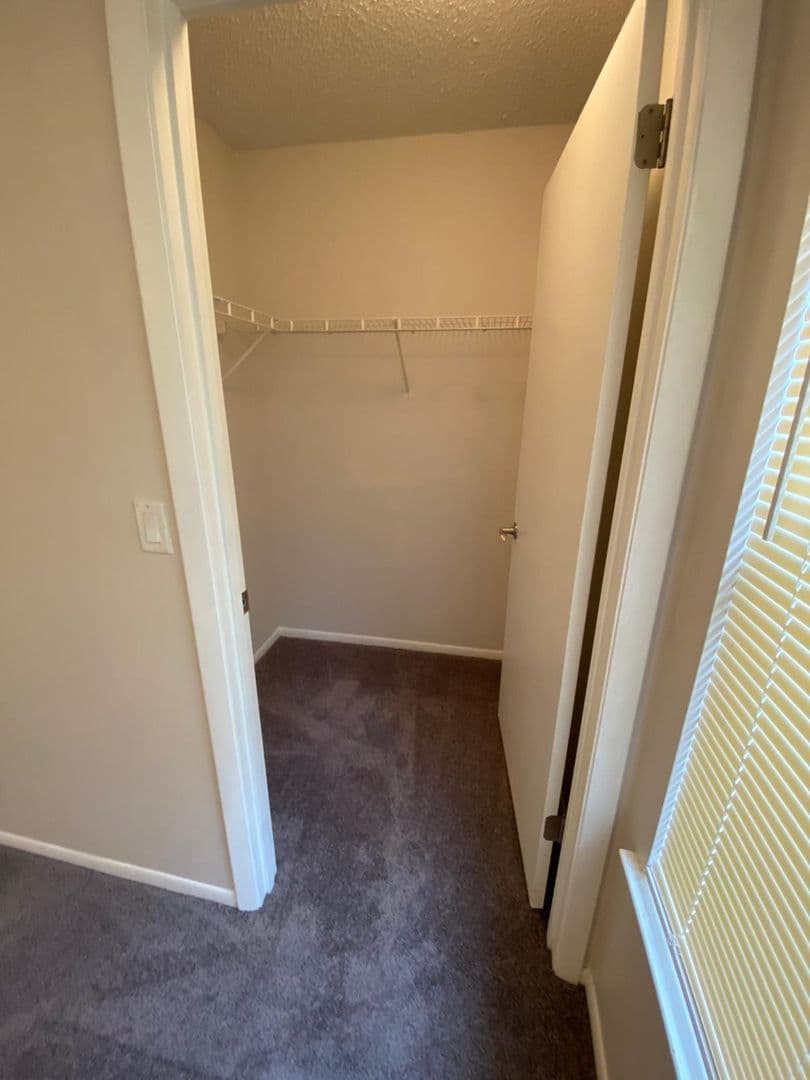 Lake Mary House: 2548 Grassy Point Dr. #202