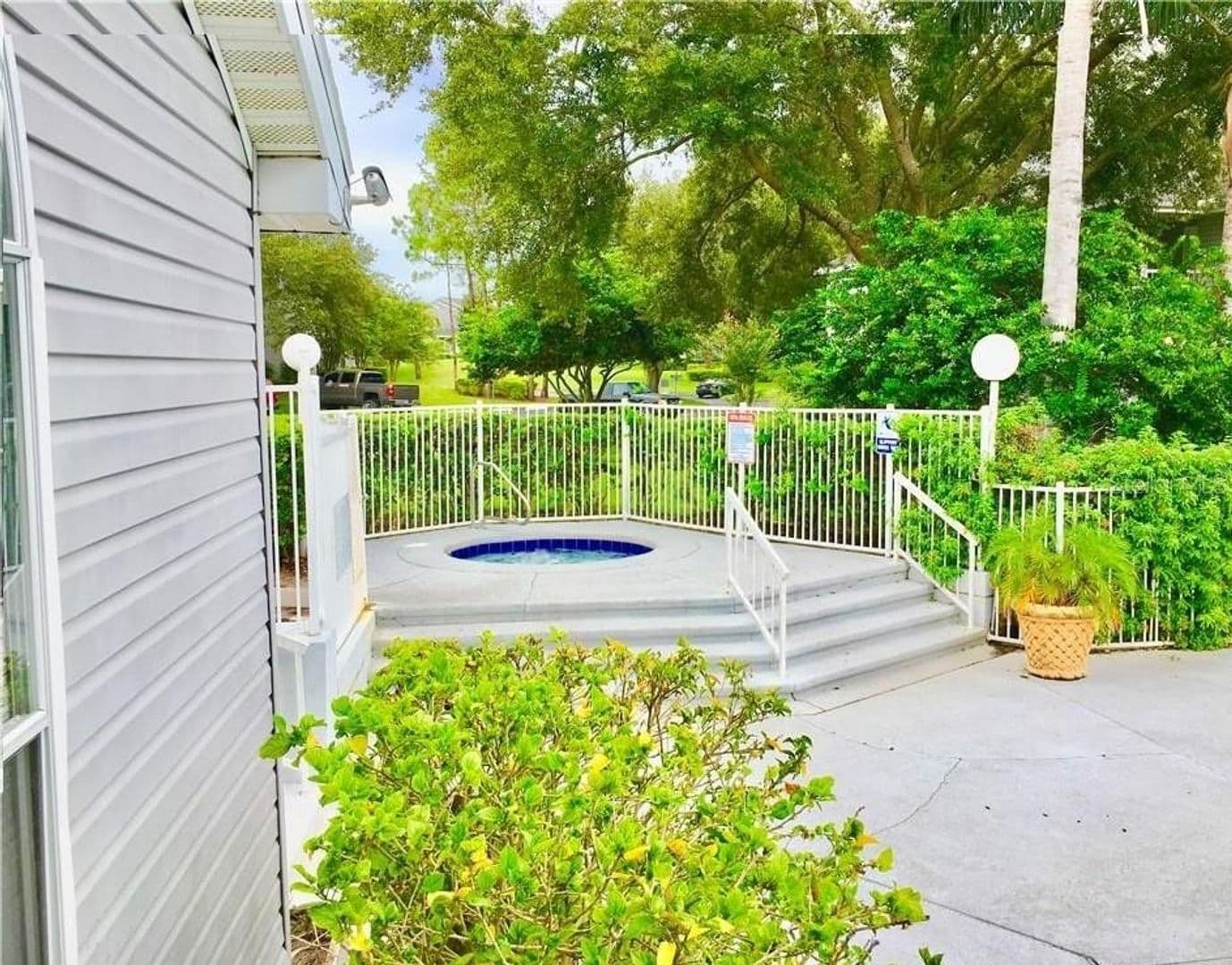 Lake Mary House: 2548 Grassy Point Dr. #202