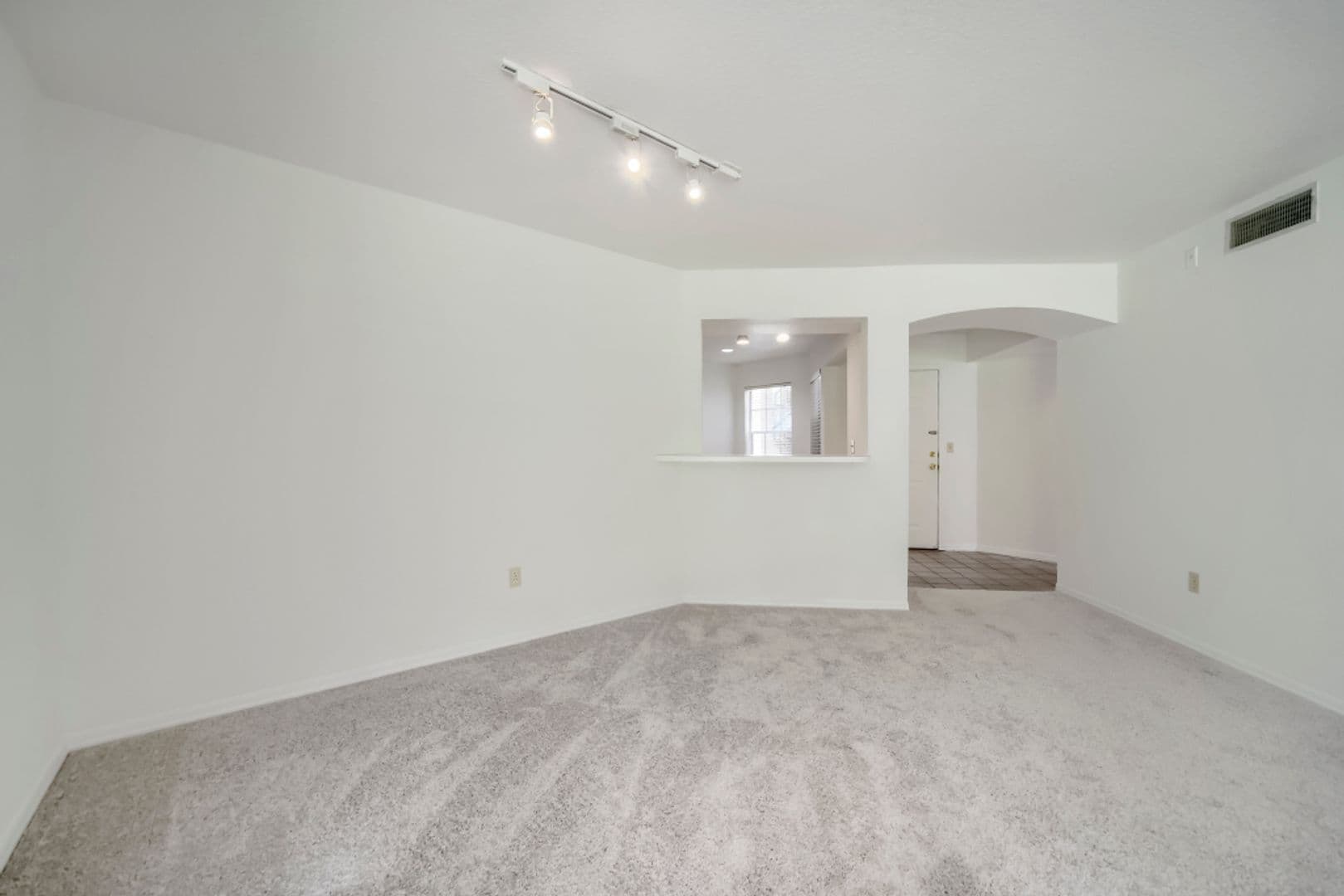 Orlando House: 7270 Westpointe Blvd