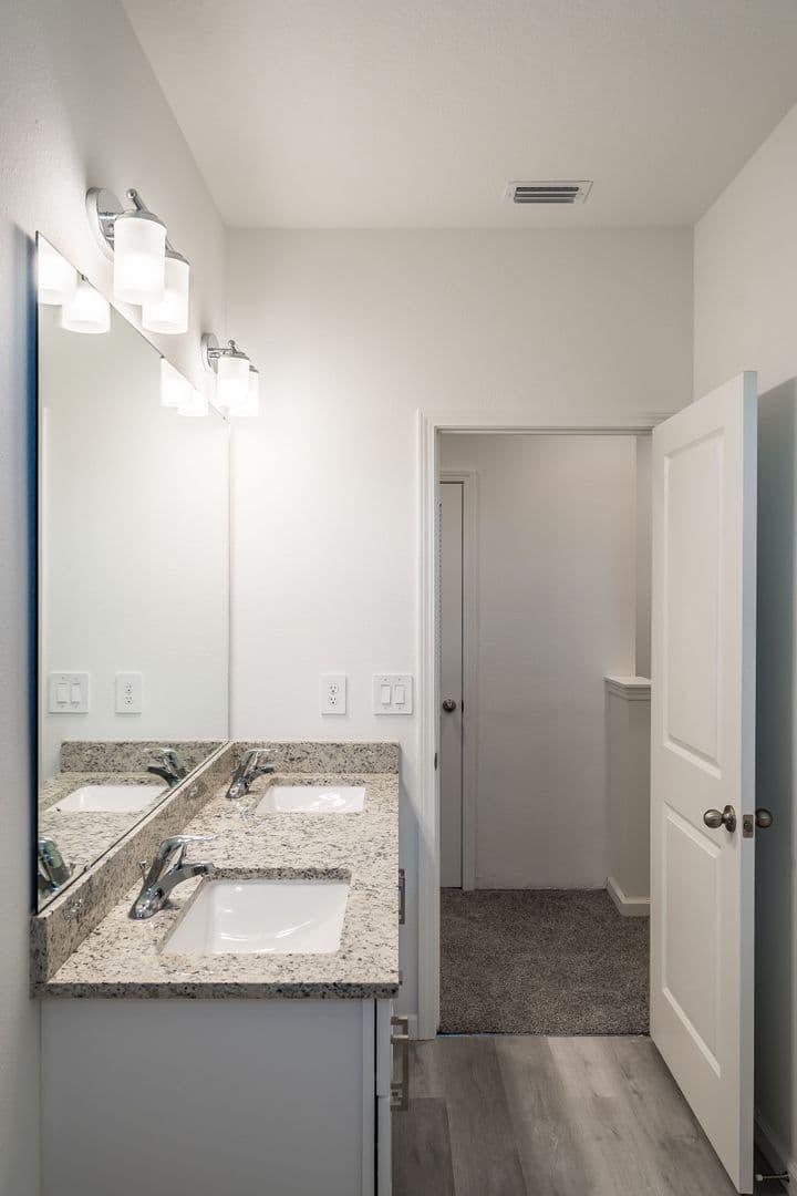 Orlando House: 5365 Vista Lago Dr