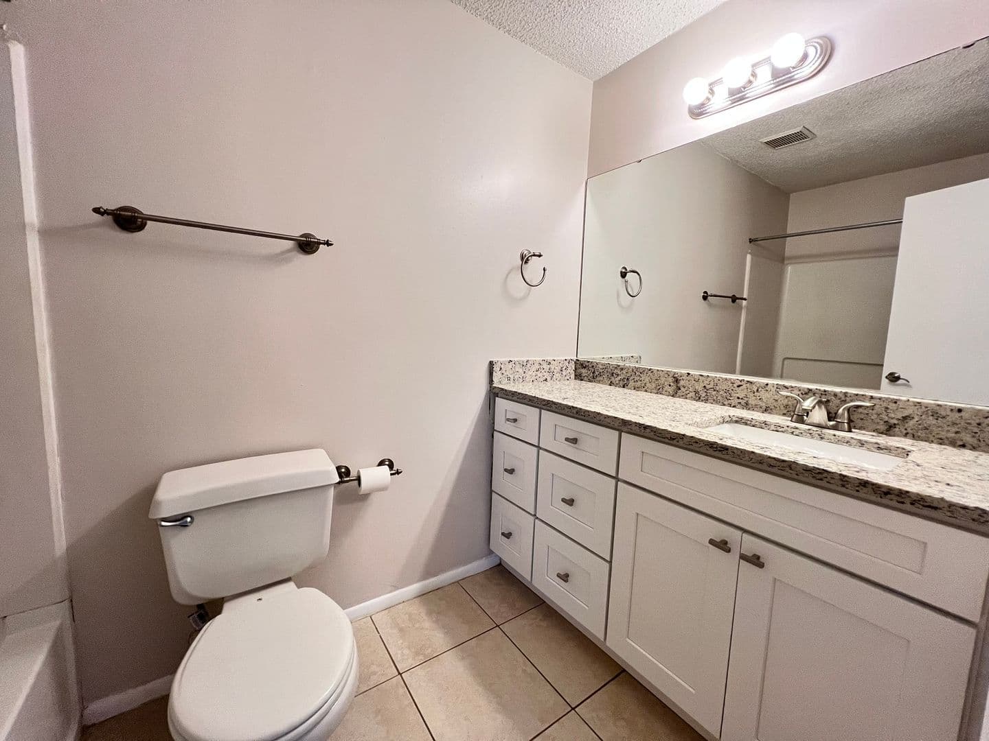 Lake Mary House: 2548 Grassy Point Dr. #202