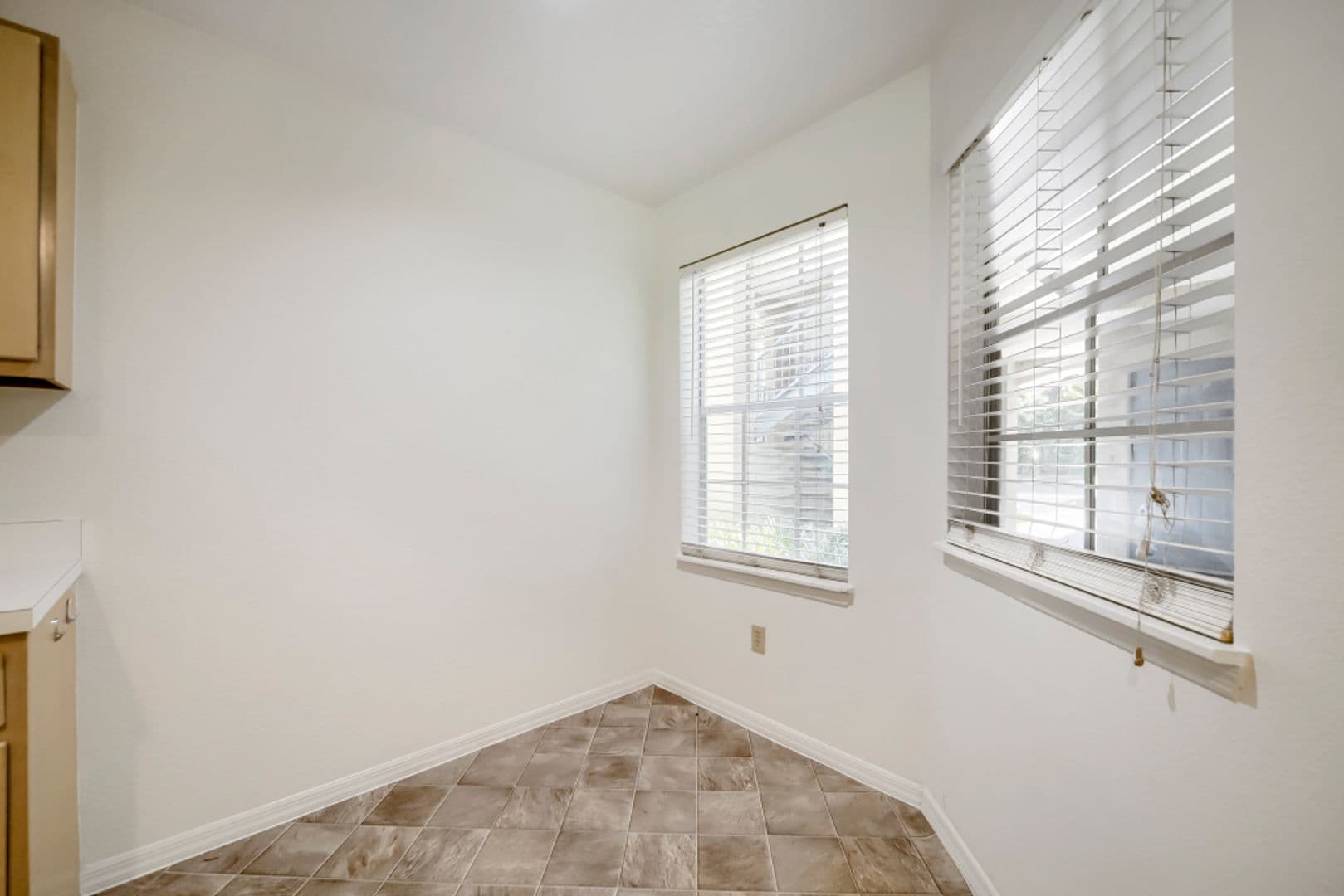 Orlando House: 7270 Westpointe Blvd