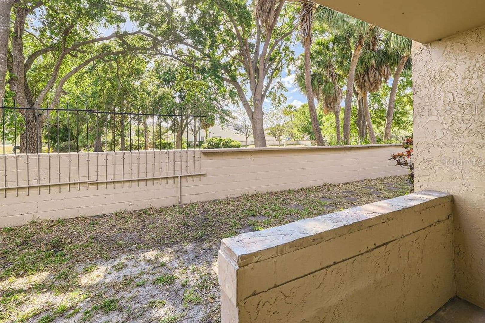 Orlando House: 5321 Vineland Rd. #C101
