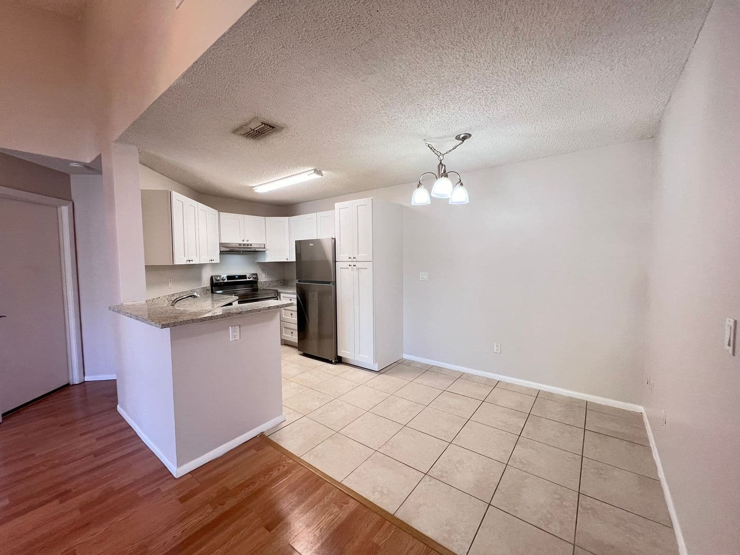 Lake Mary House: 2548 Grassy Point Dr. #202