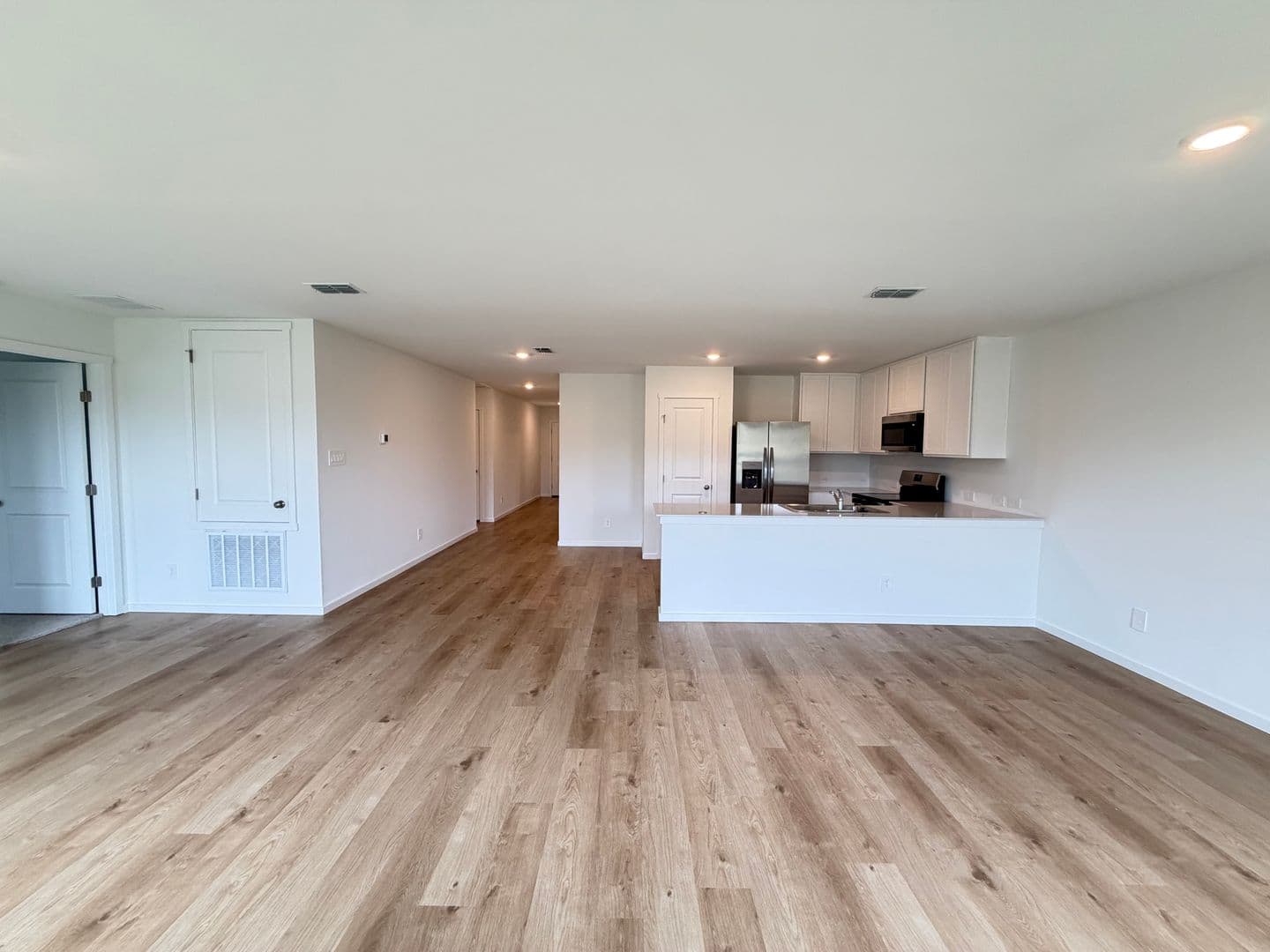Lake Wales House: 563 Artemis Street