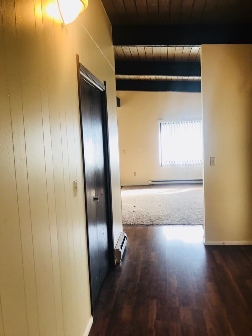 Spokane Valley Apartment: 907 & 909 N. Johnson Road