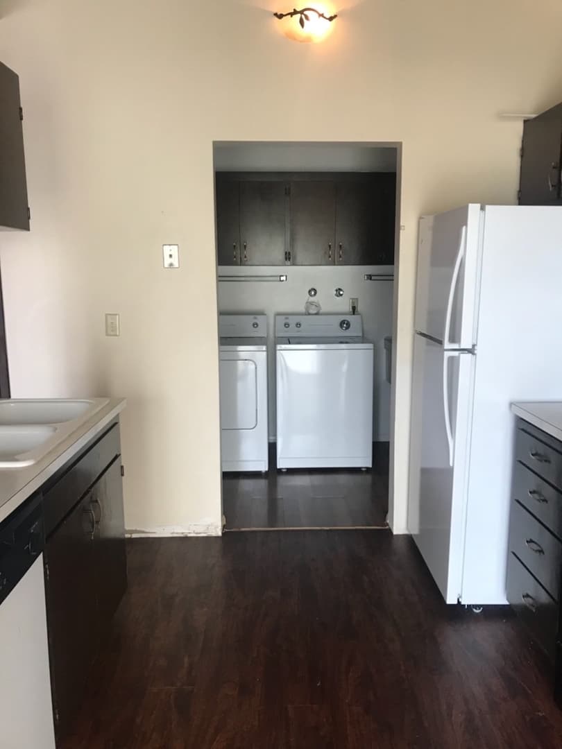 Spokane Valley Apartment: 907 & 909 N. Johnson Road