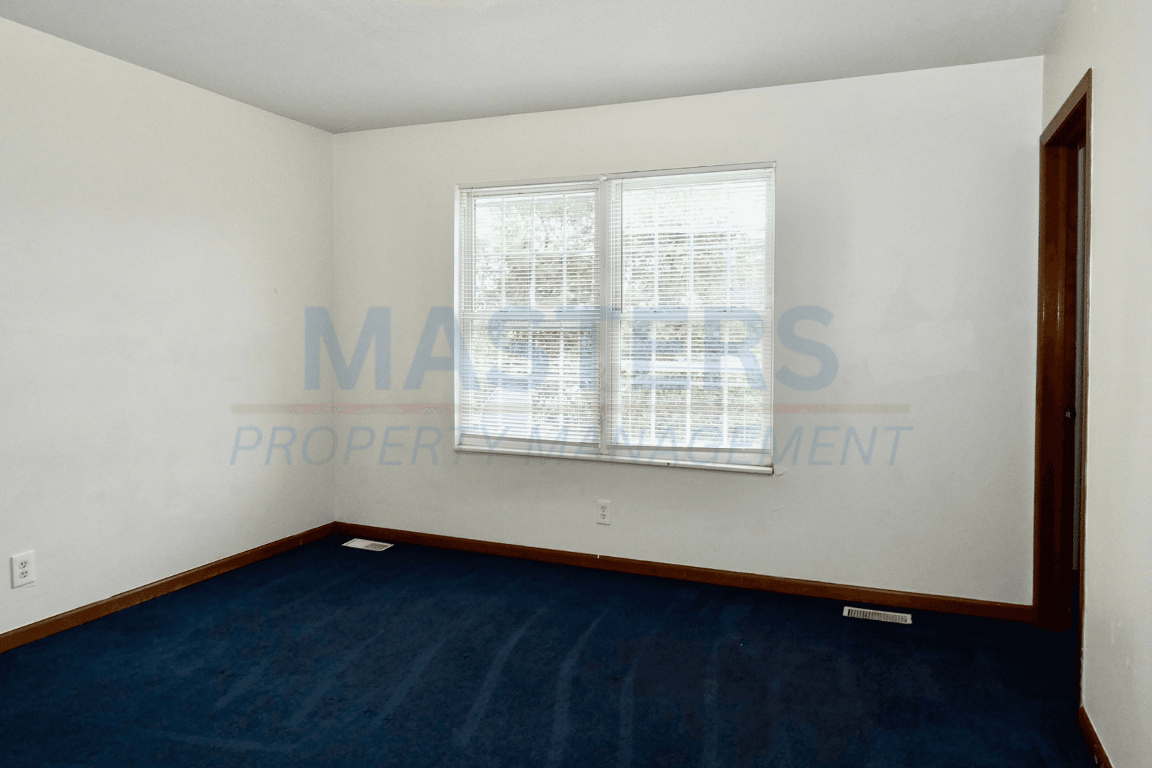 Toledo House: 2242 Kent St
