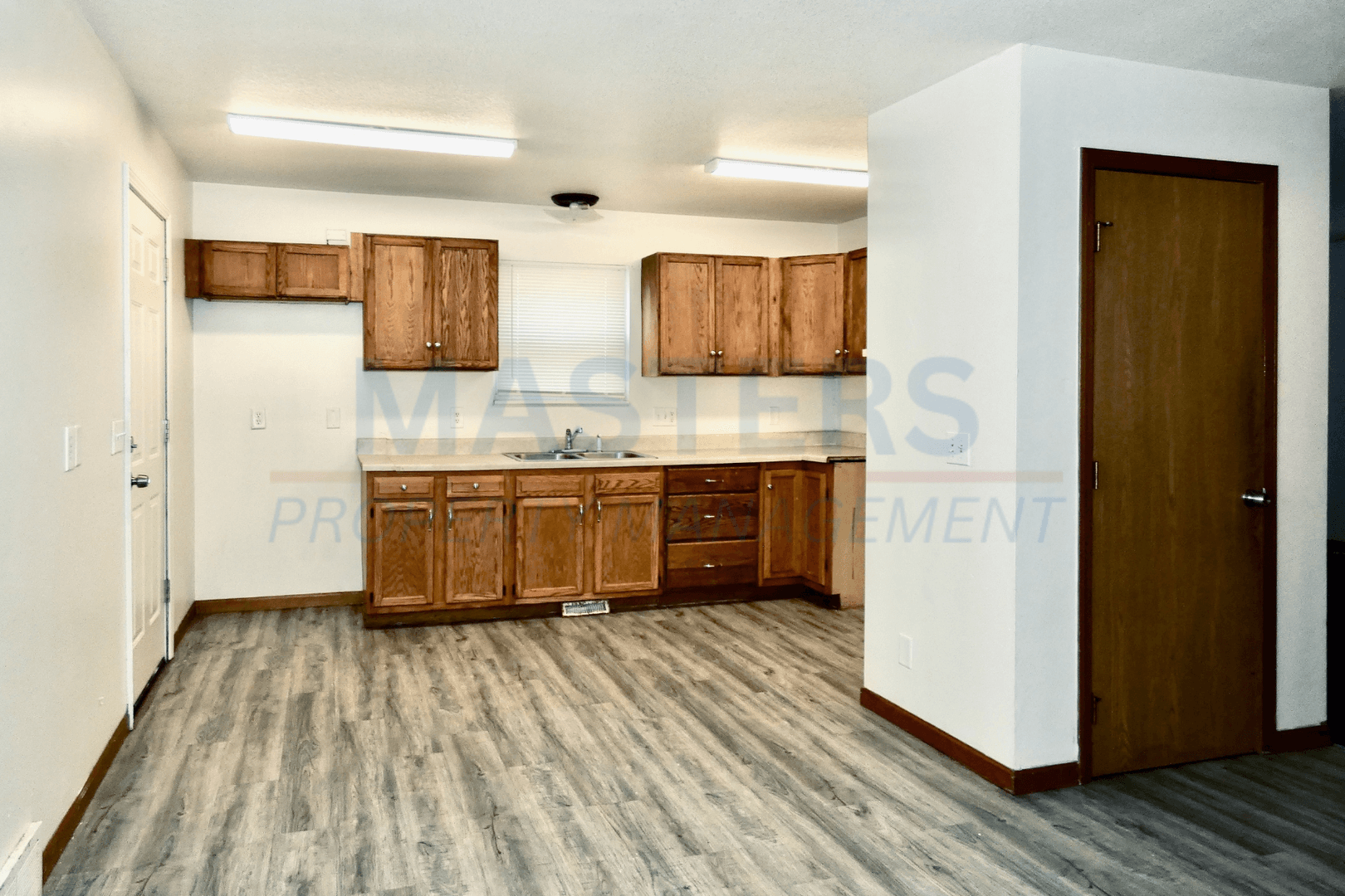 Toledo House: 2242 Kent St