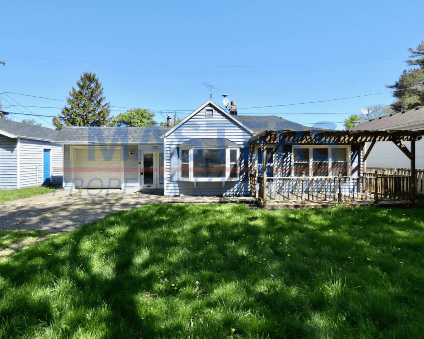 Toledo House: 1732 Newport Ave