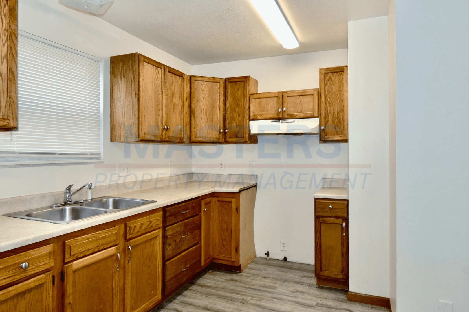 Toledo House: 2242 Kent St