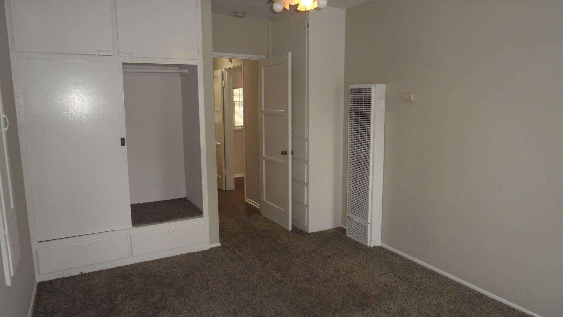 Orange Apartment: 803, 809, 815 W. Maple Ave.