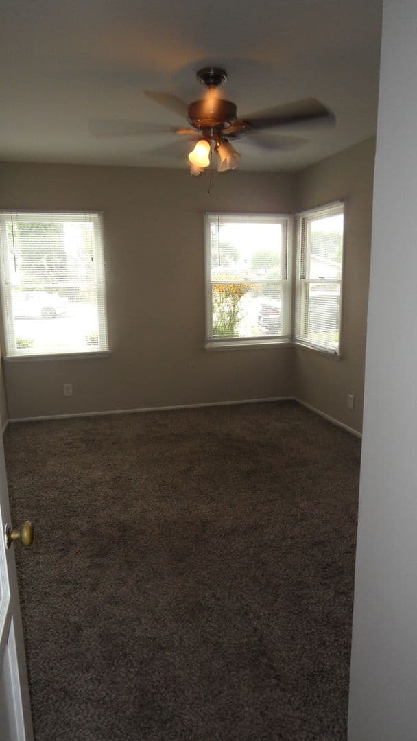 Orange Apartment: 803, 809, 815 W. Maple Ave.