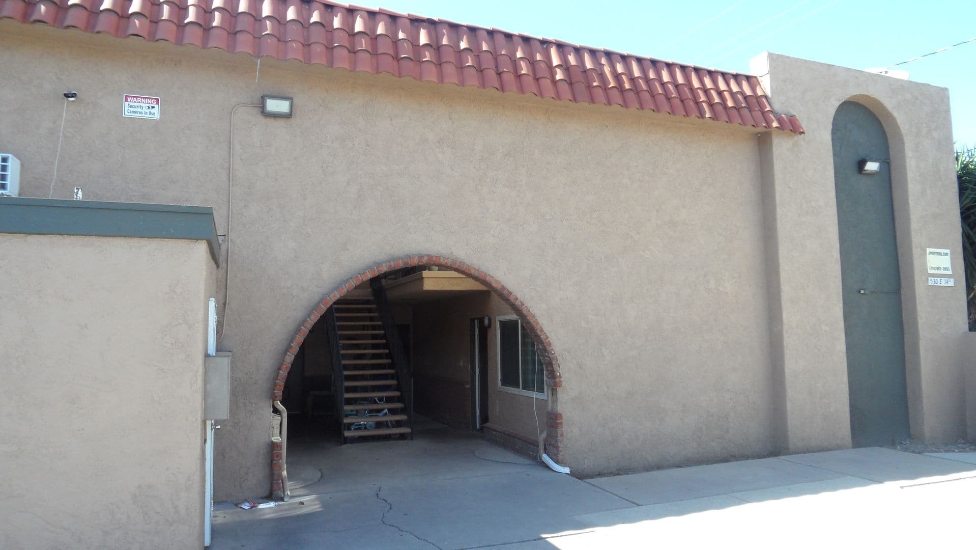 Santa Ana Apartment: 530 E. 14th St.
