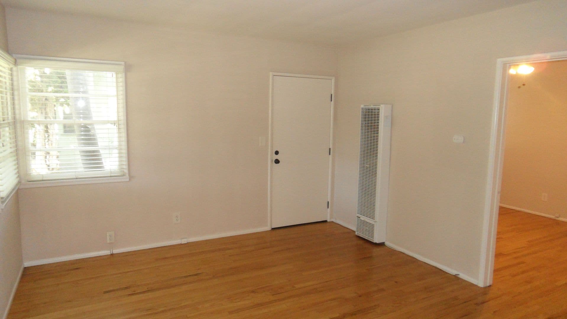 Orange Apartment: 383-397 S. Orange Street