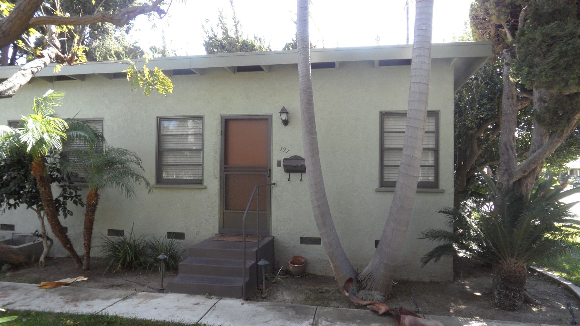 Orange Apartment: 383-397 S. Orange Street