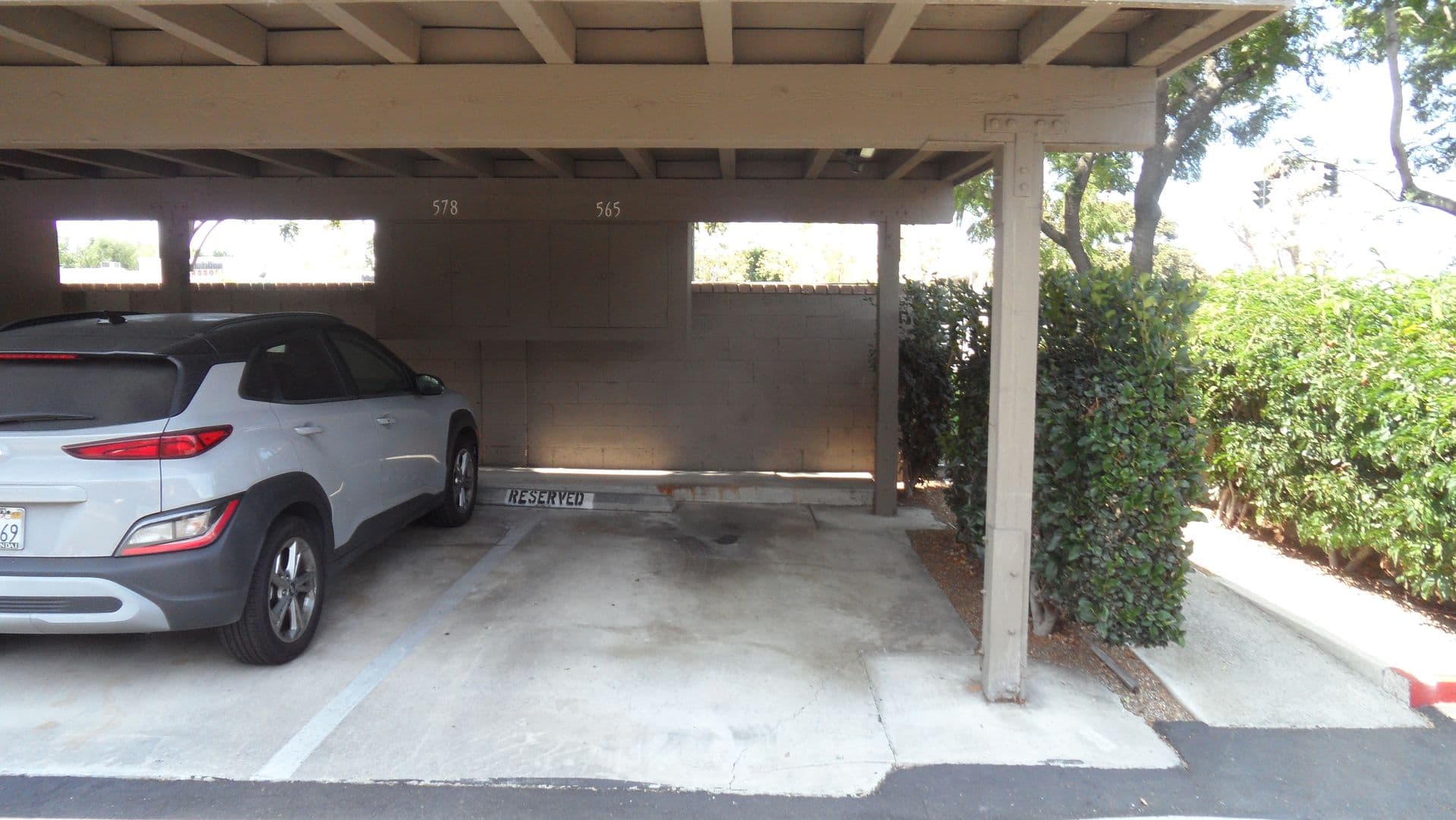 Irvine House: 172 Streamwood