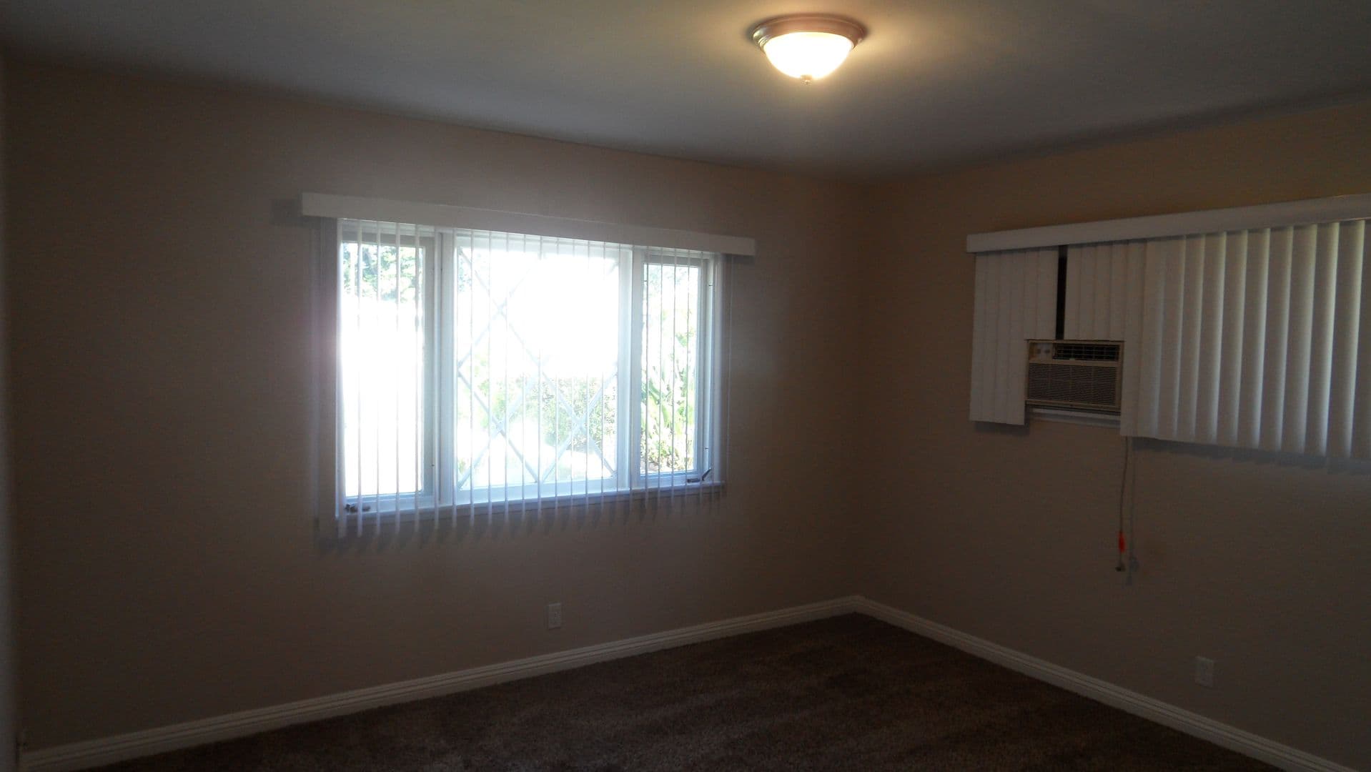 Orange House: 344 N. Shattuck Pl.